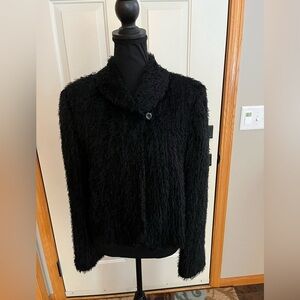 Women’s Emil Rutenberg black shaggy collar waist coat jacket. Size large.